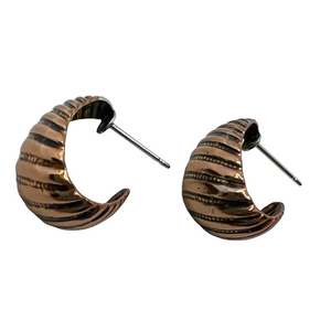 🍭6/$30 Textured bronze tone tapered hoop post earrings